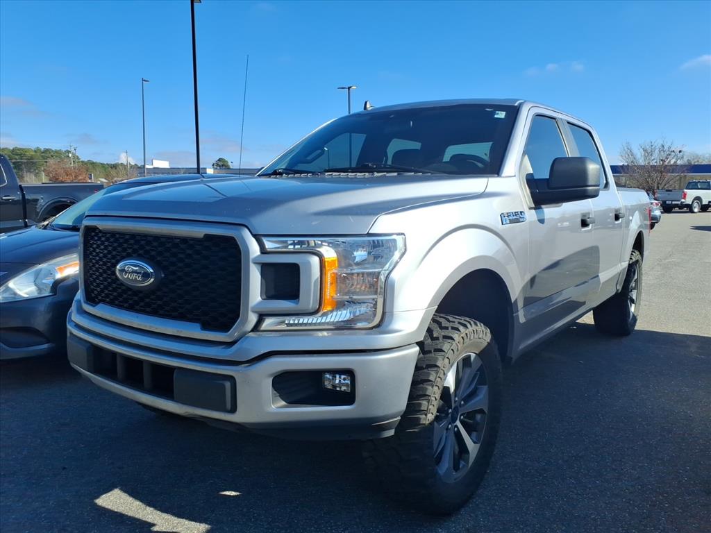 2020 Ford F-150 XL's photo