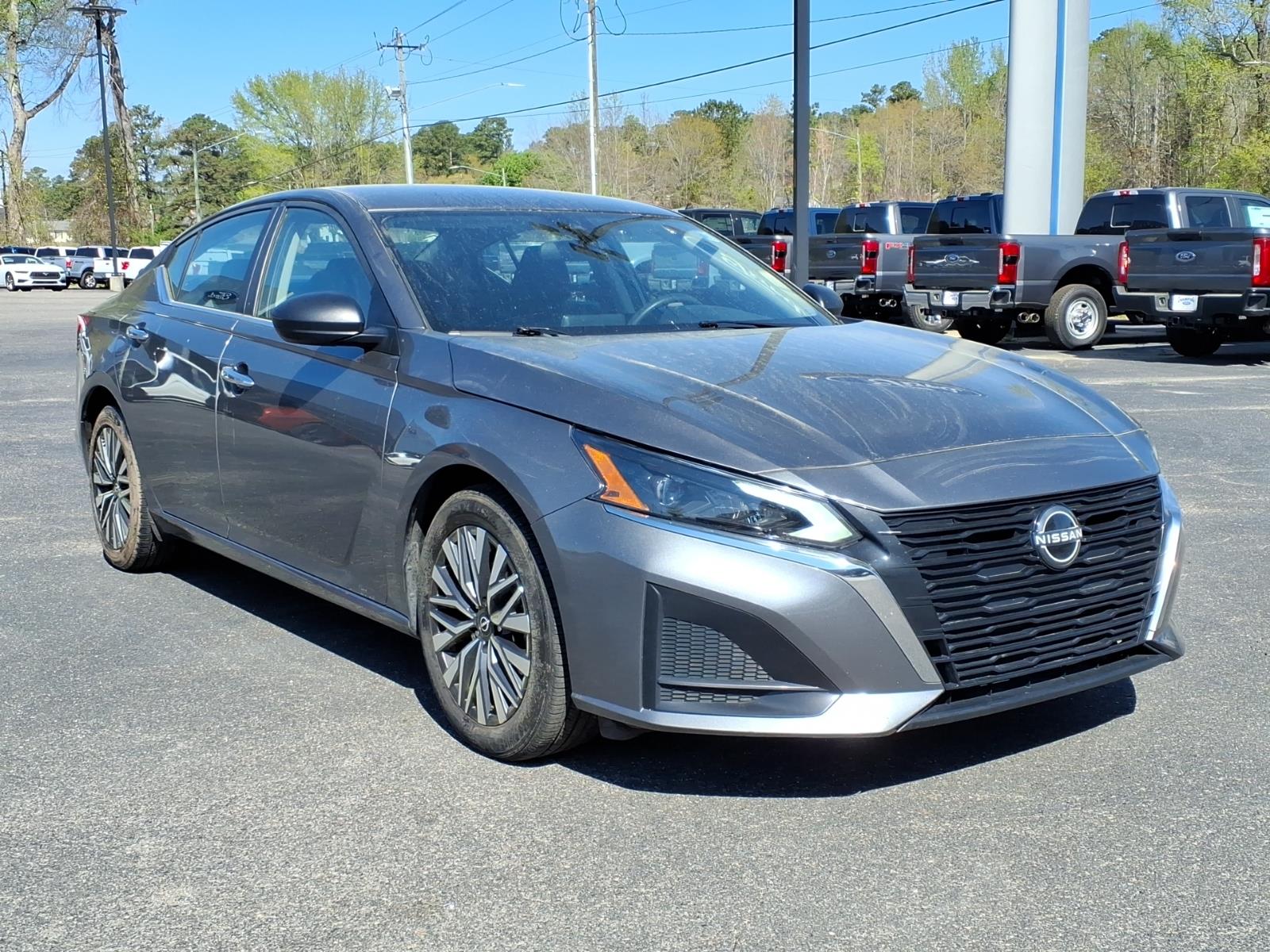 2024 Nissan Altima SV