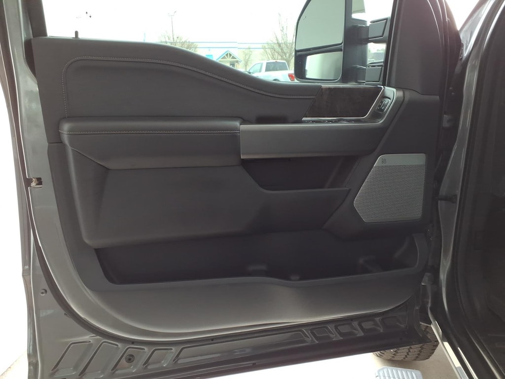 Used 2026 Ford F-250 Super Duty Lariat Truck Crew Cab