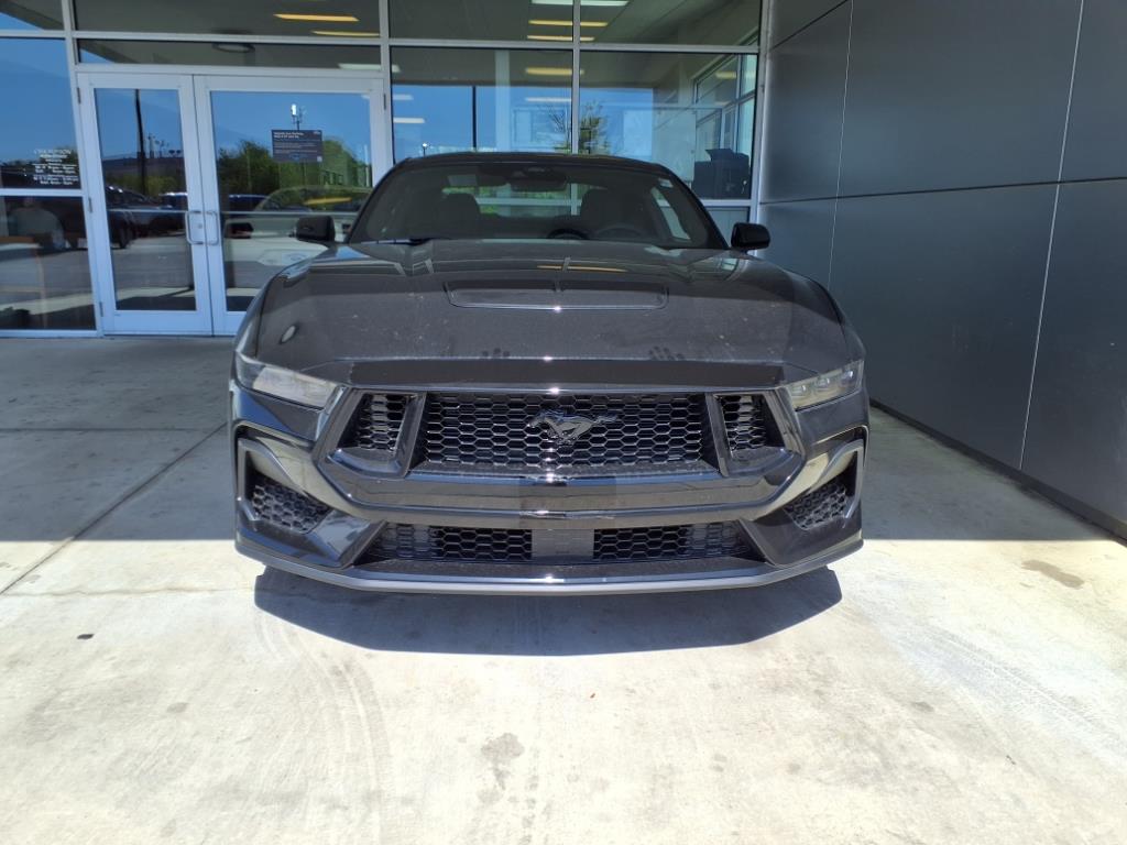 2025 Ford Mustang GT photo 2