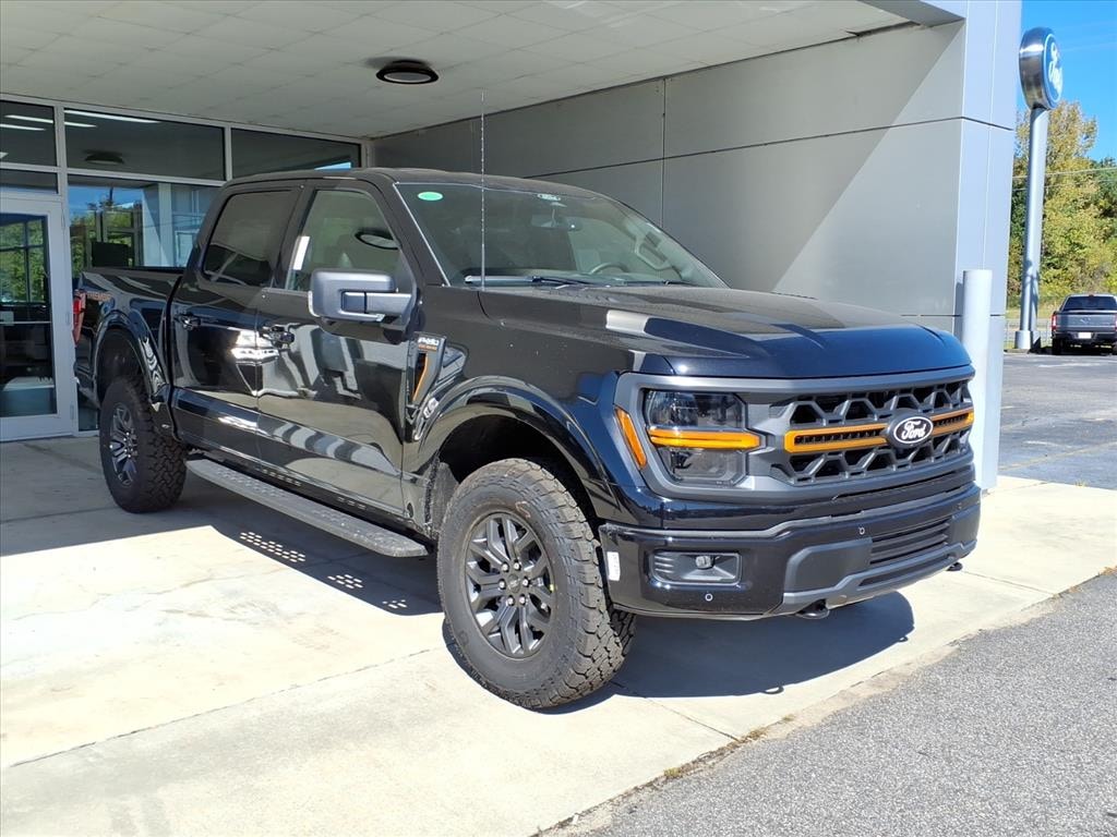 New 2025 Ford F-150 Tremor 4x4 Tremor  SuperCrew 5.5 ft. SB