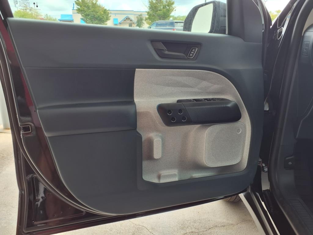 2025 Ford Maverick XLT photo 4