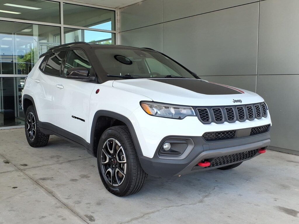 Used 2025 Jeep Compass Trailhawk SUV