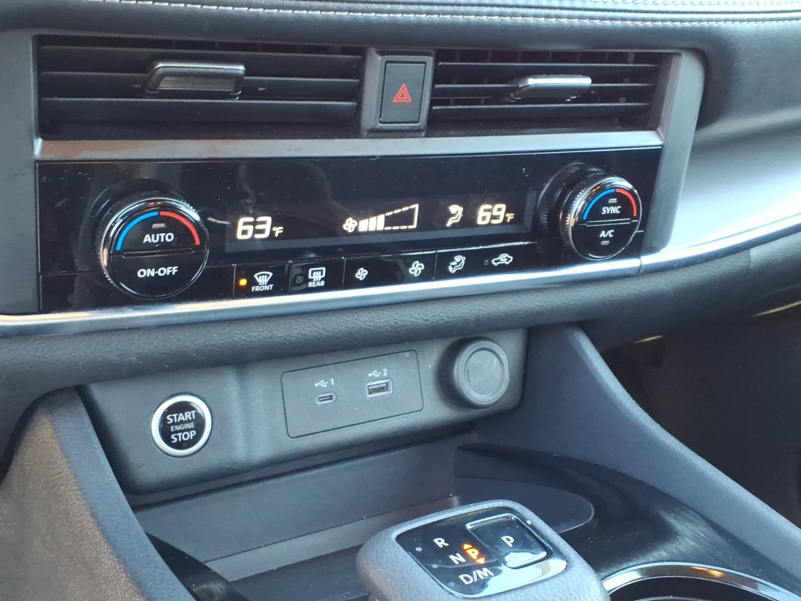 2023 Nissan Rogue SV - Photo 11