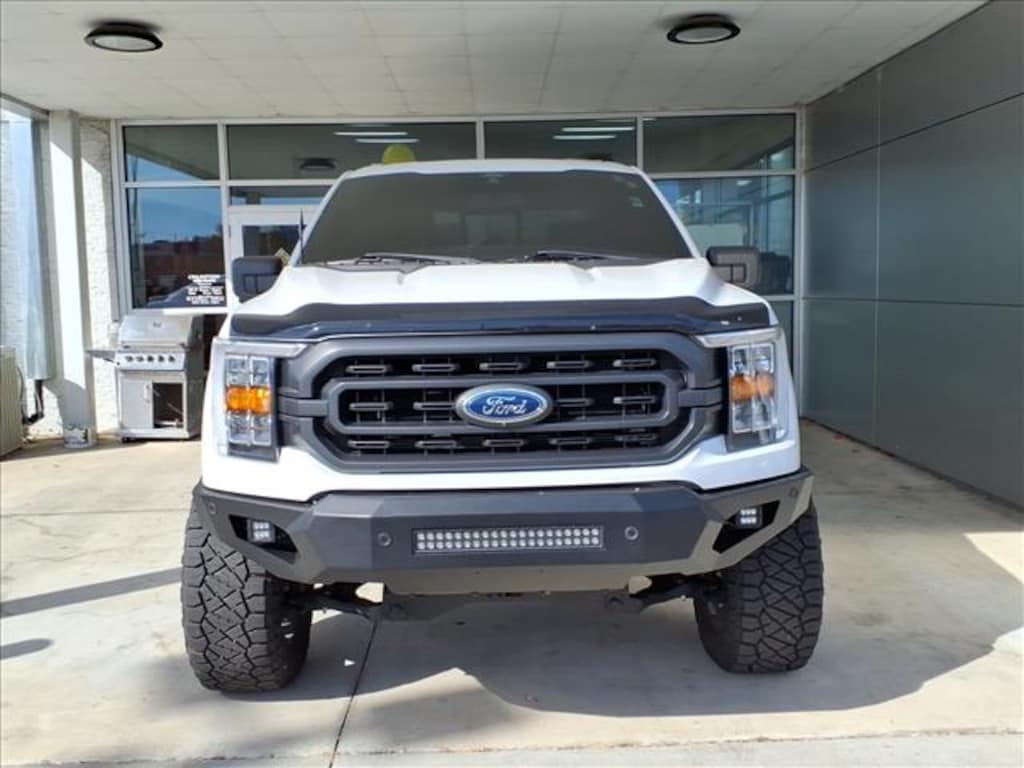 Used 2022 Ford F-150 XLT Truck SuperCrew Cab