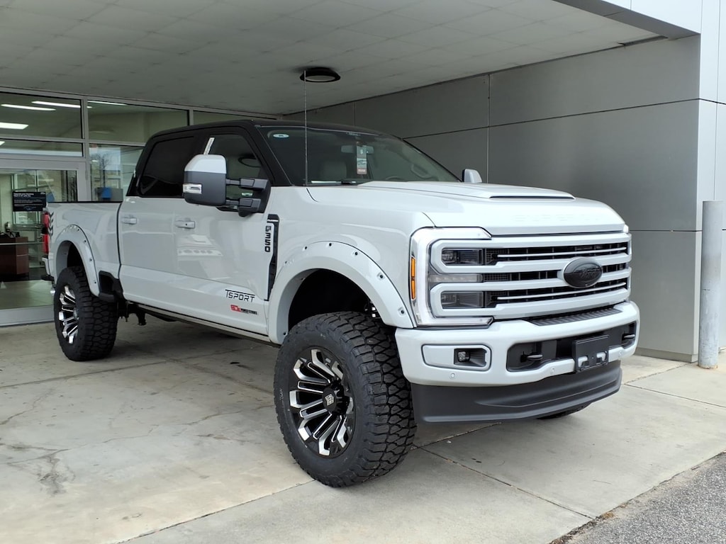 New 2026 Ford F-350 Super Duty Platinum 4x4 Platinum Crew Cab 6.8 ft. SB SRW Pickup