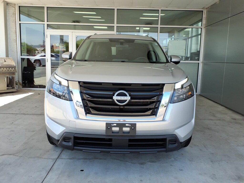 Used 2025 Nissan Pathfinder SV SUV