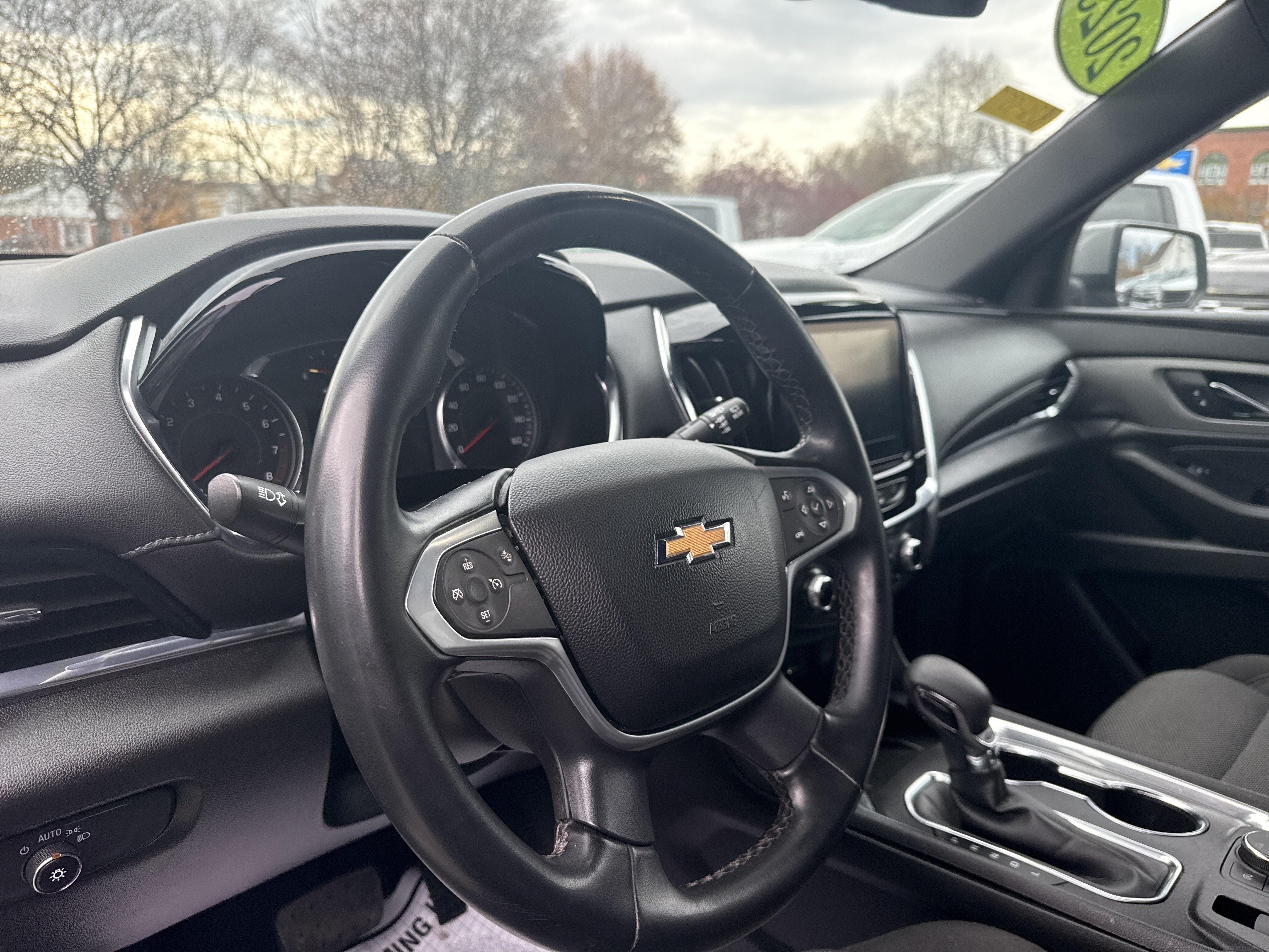 Used 2023 Chevrolet Traverse LT Cloth SUV