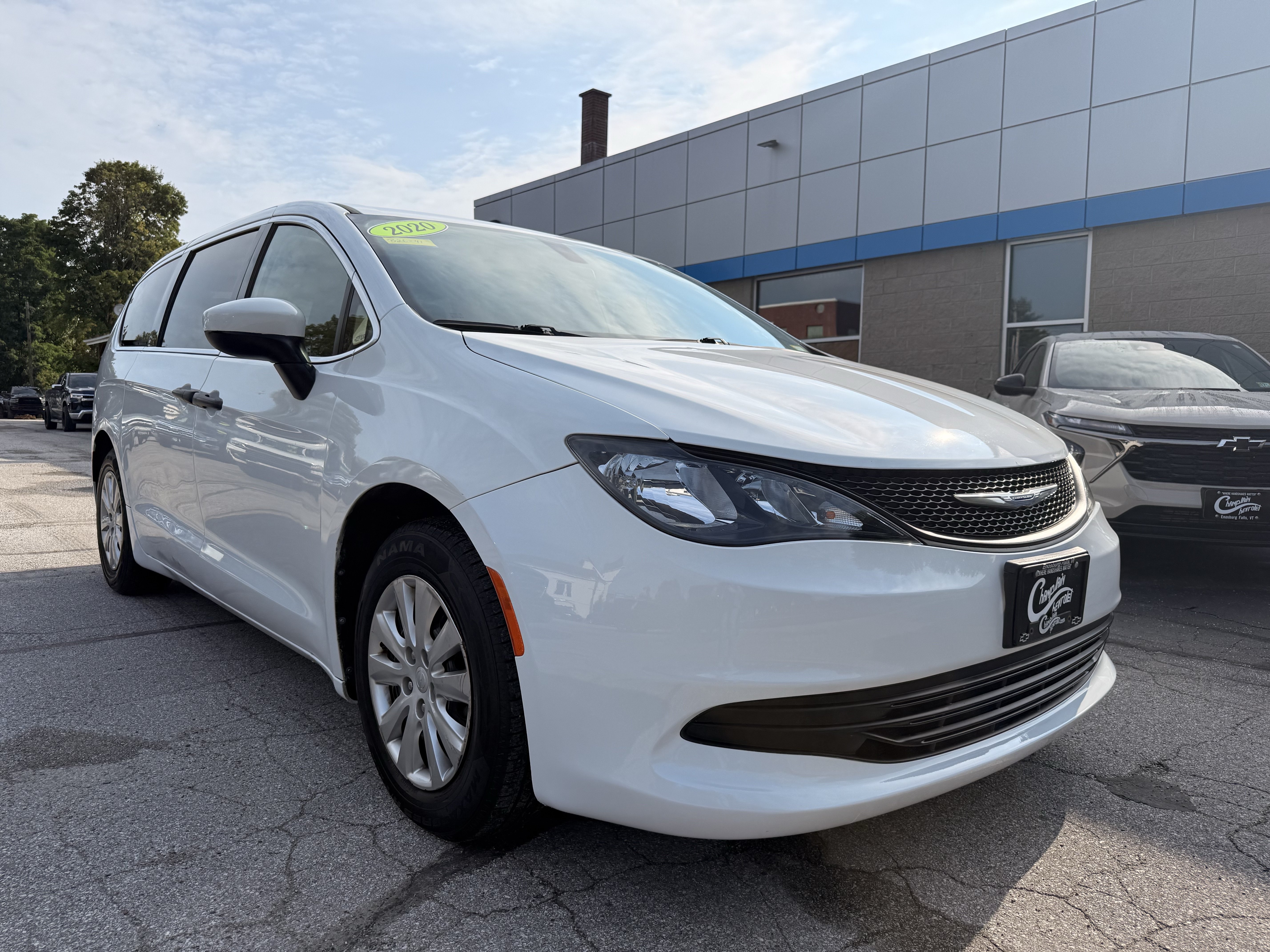 Used 2020 Chrysler Voyager L