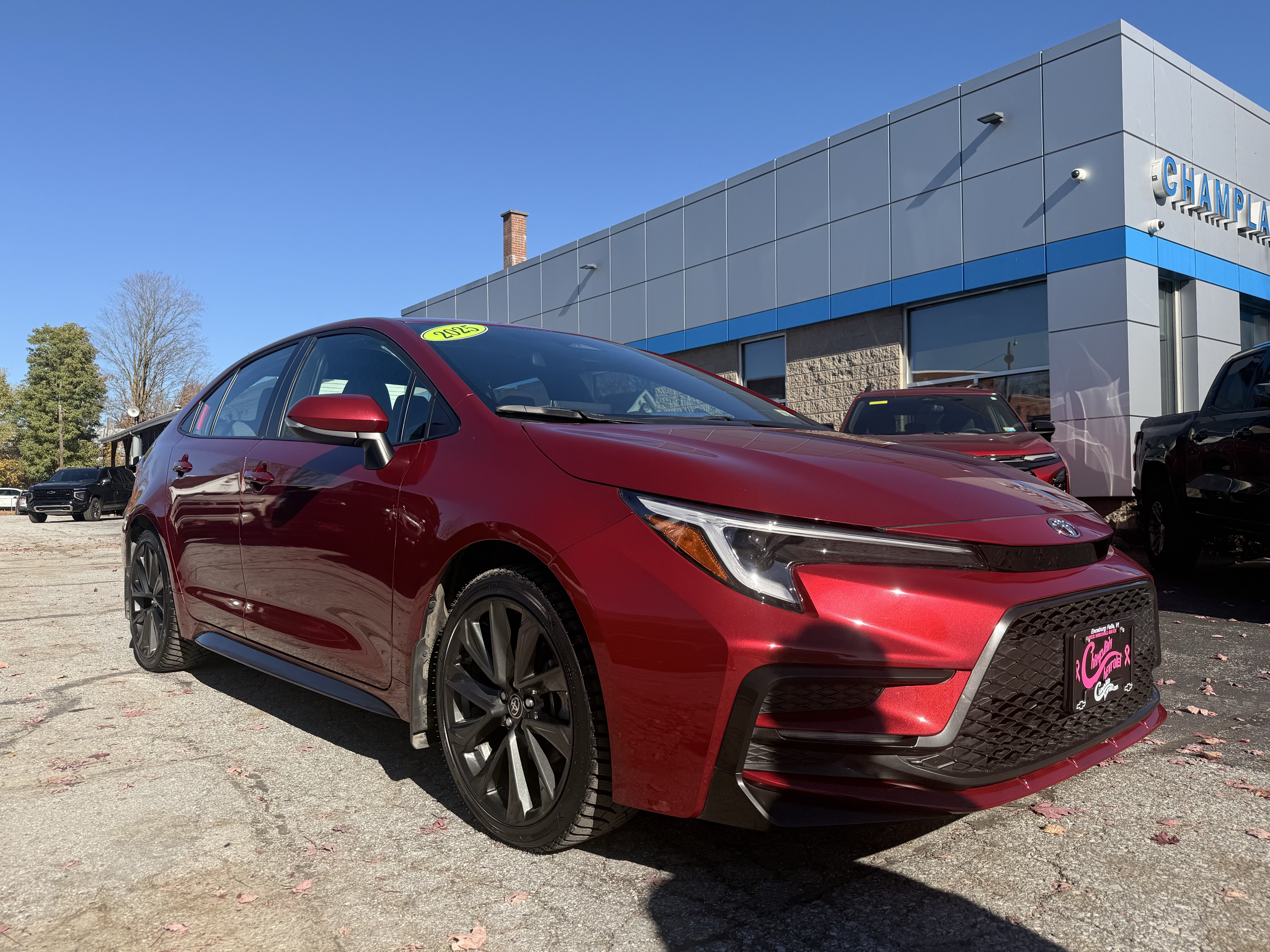 Used 2025 Toyota Corolla SE Sedan