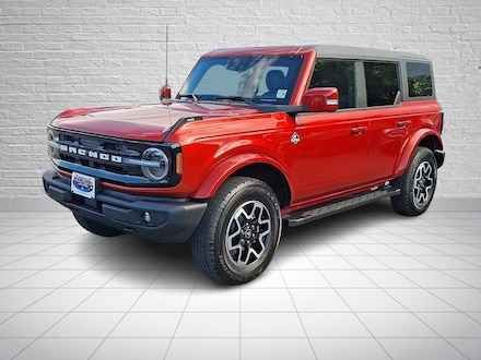 2024 Ford Bronco Outer Banks SUV