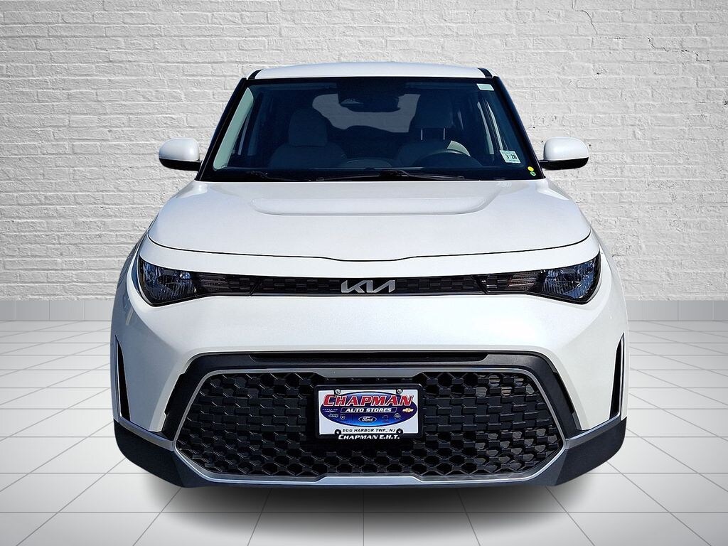 Used 2023 Kia Soul LX Hatchback