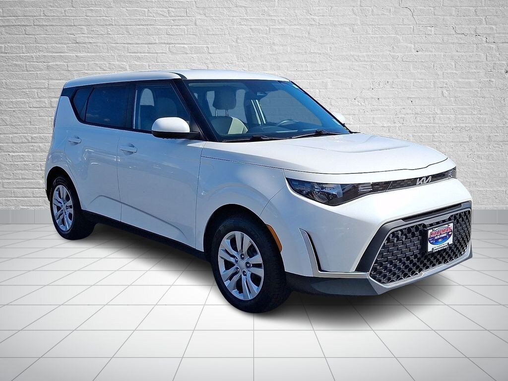 Used 2023 Kia Soul LX Hatchback