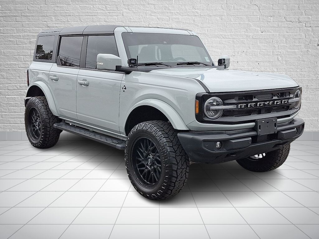 Used 2023 Ford Bronco Outer Banks SUV