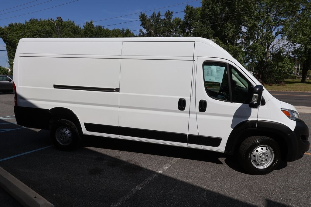 2023 Ram ProMaster 3500 Cargo Van photo 3