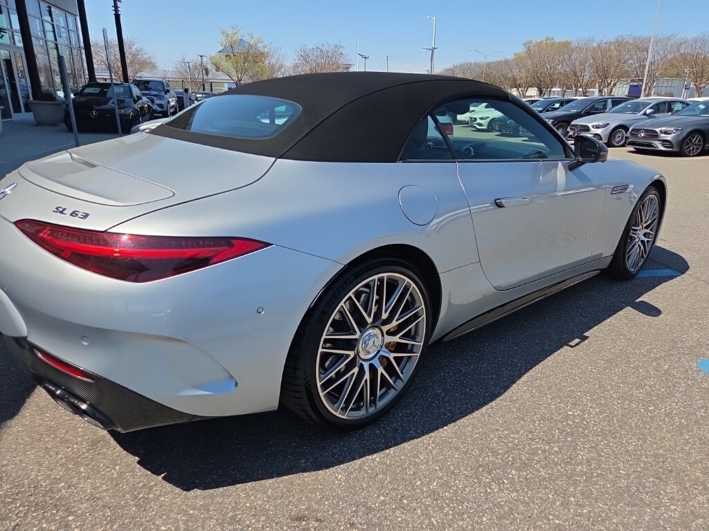 2022 Mercedes Benz SL 63 AMG photo 3