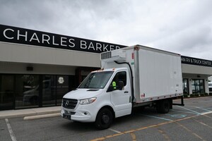 2023 Mercedes-Benz Sprinter 4500 Standard Roof Truck