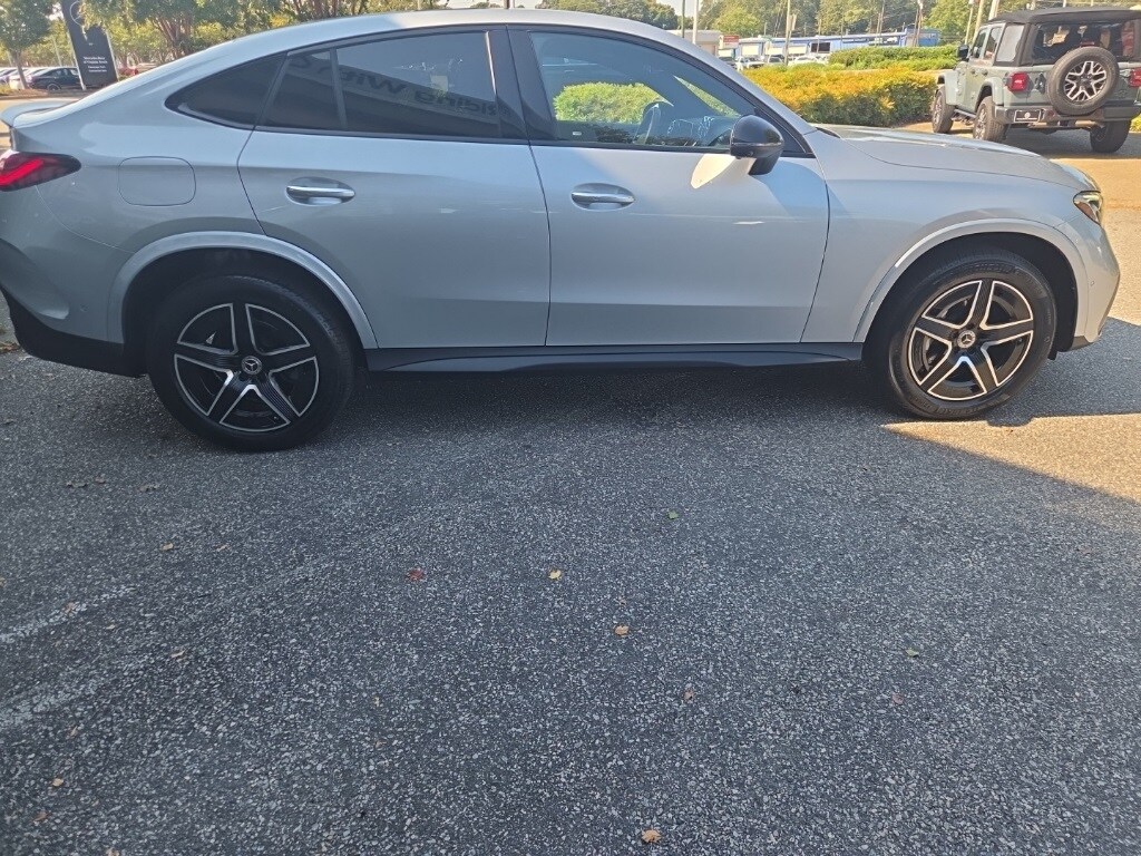 2025 Mercedes Benz GLC 300 Coupe photo 2