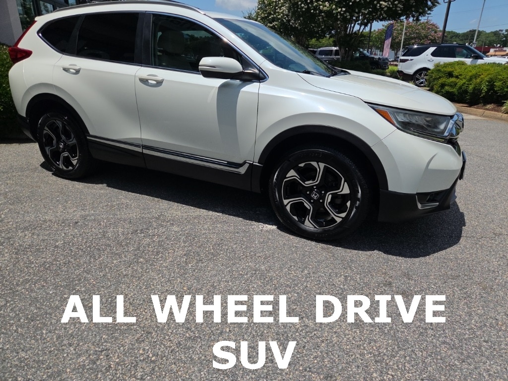 Used 2017 Honda CR-V Touring with VIN 2HKRW2H92HH643579 for sale in Virginia Beach, VA