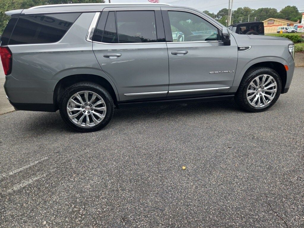 2023 Gmc Yukon Denali photo 2