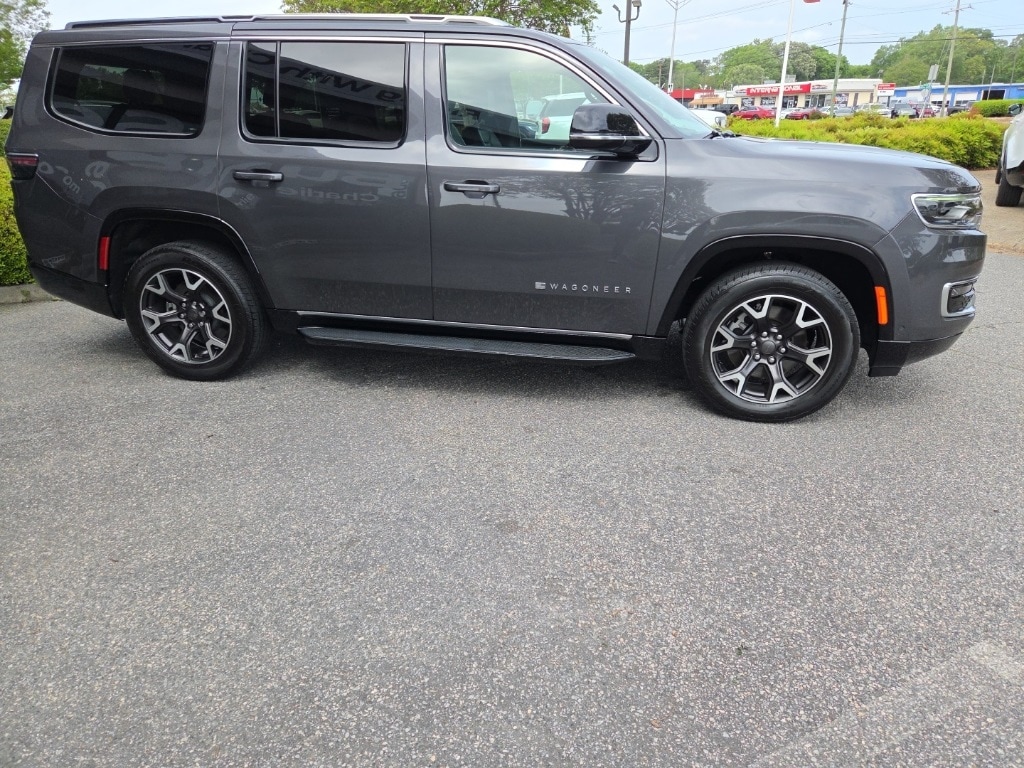 2024 Jeep Wagoneer Series III's photo