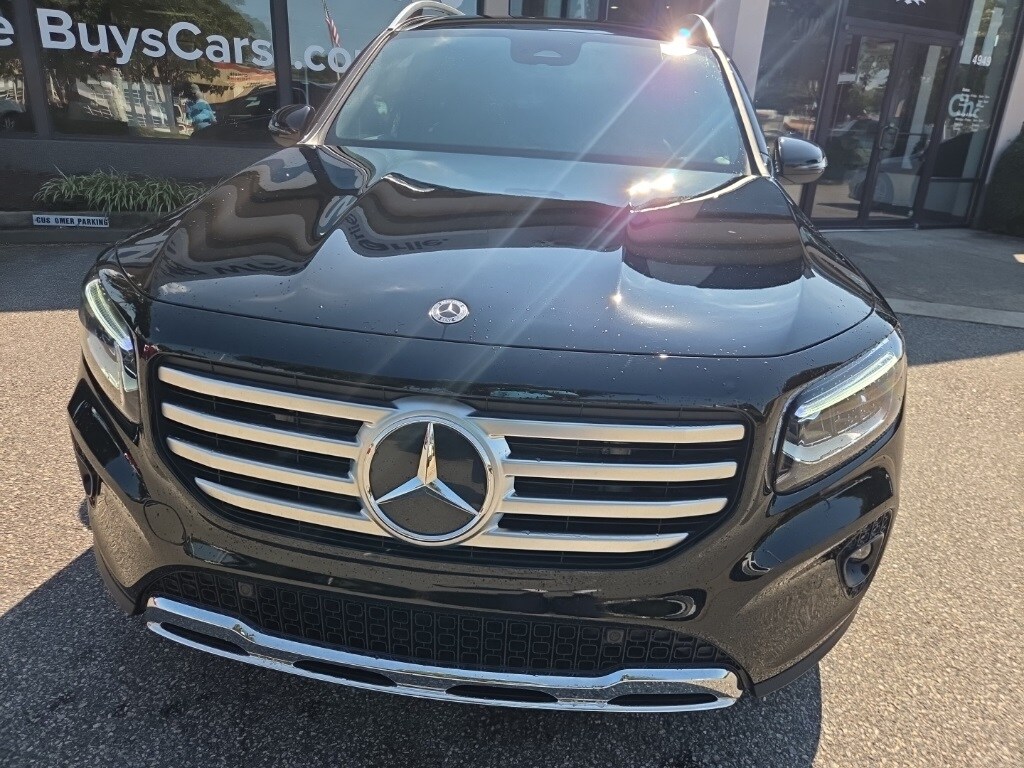 2025 Mercedes Benz GLB 250 4MATIC photo 3