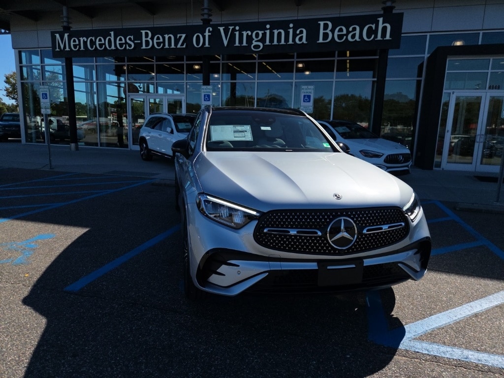 2026 Mercedes-Benz GLC Base's photo