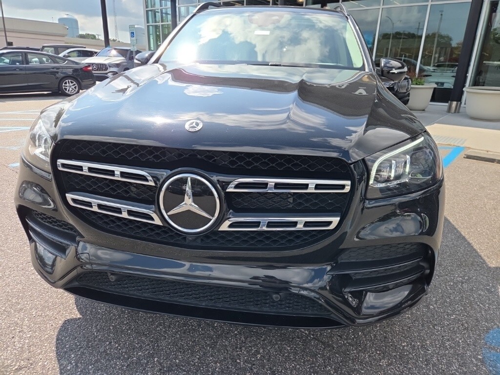 2022 Mercedes Benz GLS 450 4MATIC photo 3