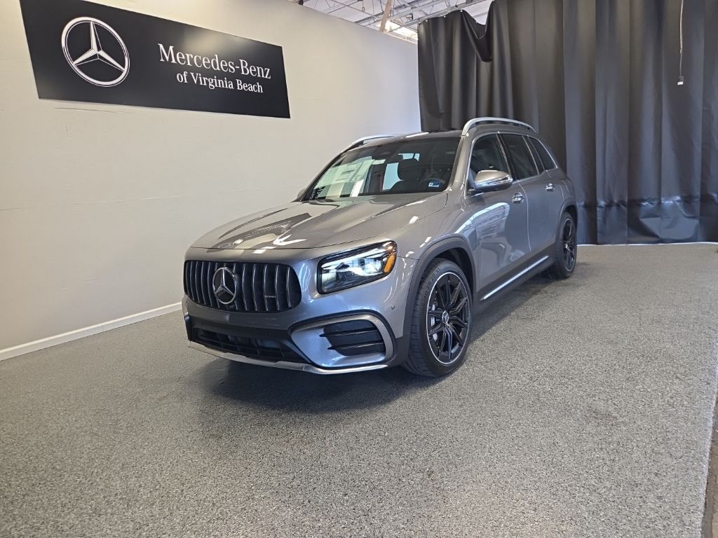 2026 Mercedes-Benz GLB GLB 35 AMG 4MATIC's photo