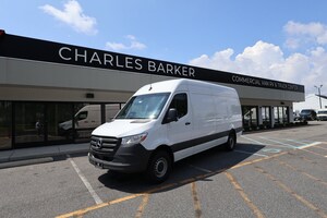 2025 Mercedes-Benz Sprinter 2500 Cargo 170 WB Van Cargo Van