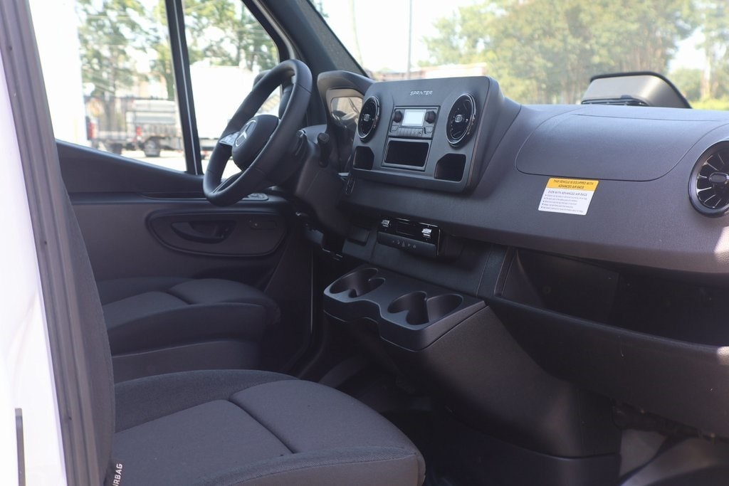 2025 Mercedes-Benz Sprinter Cargo Van Base - Photo 10