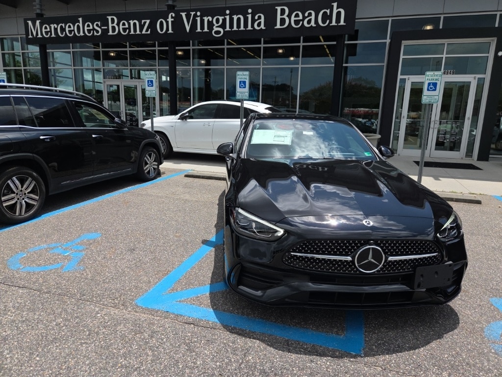 2025 Mercedes-Benz C-Class Sedan C 300's photo