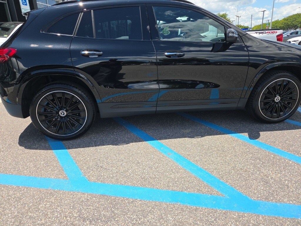 2025 Mercedes Benz GLA 250 photo 3