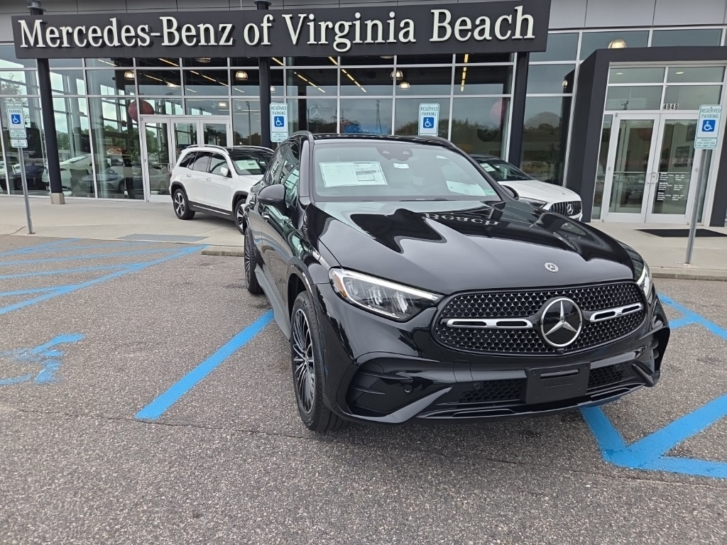 2026 Mercedes-Benz GLC Base's photo