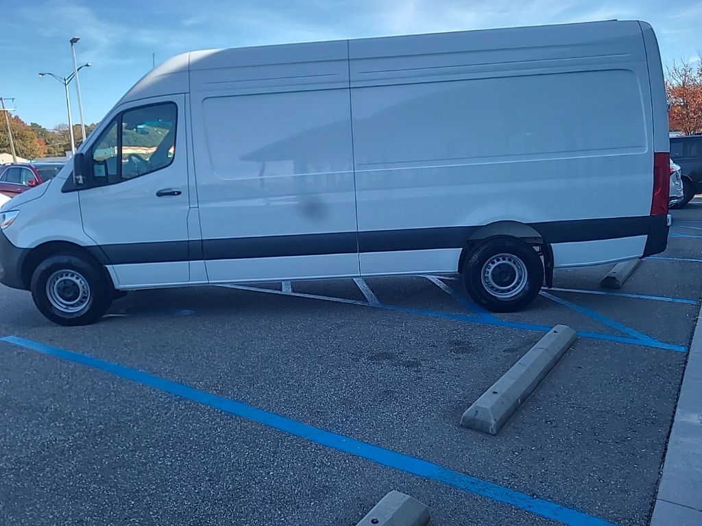 New 2025 Mercedes-Benz Sprinter 2500 Cargo 170 WB Van Cargo Van