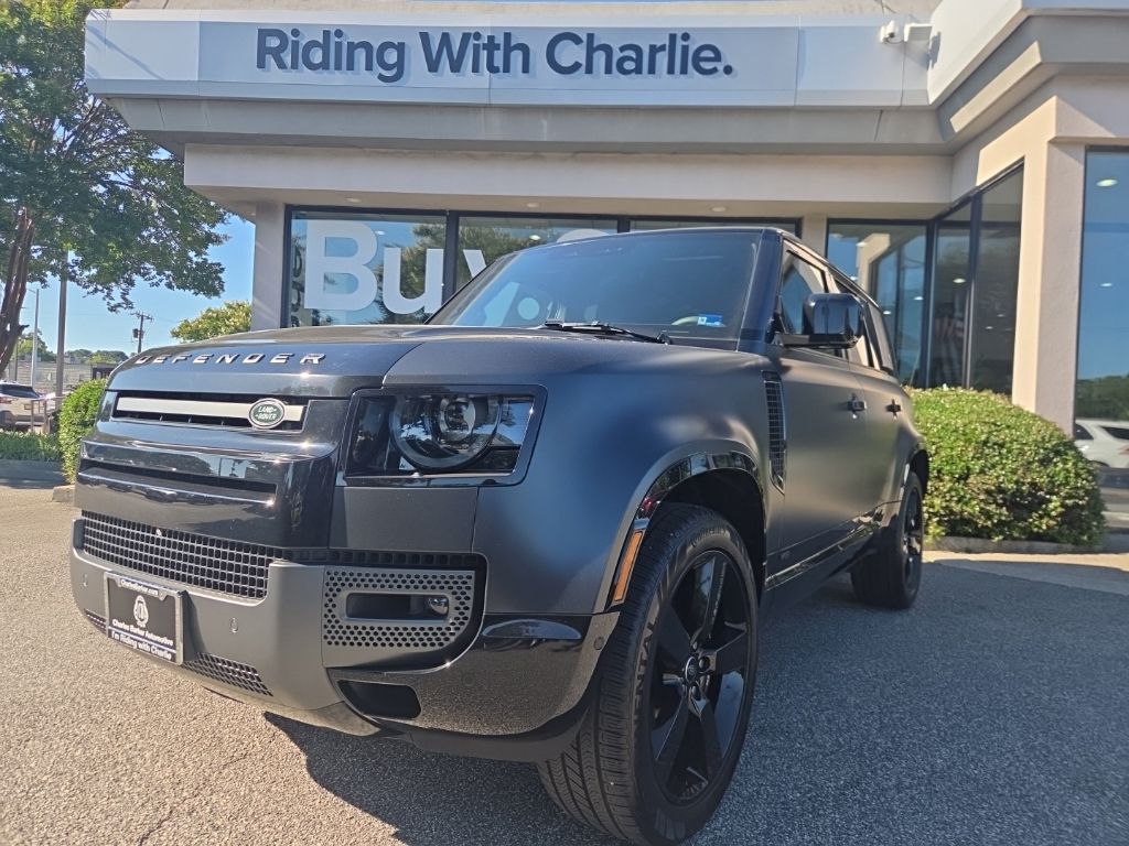2023 Land Rover Defender Carpathian Edition's photo