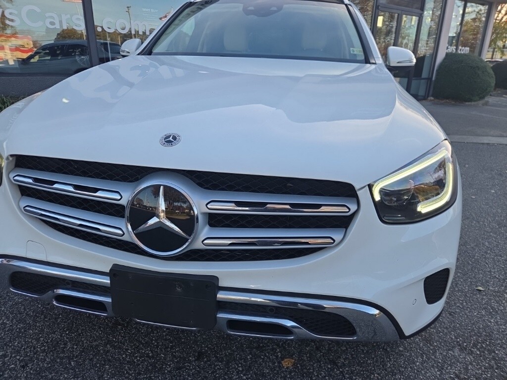 2021 Mercedes Benz GLC 300 4MATIC photo 2
