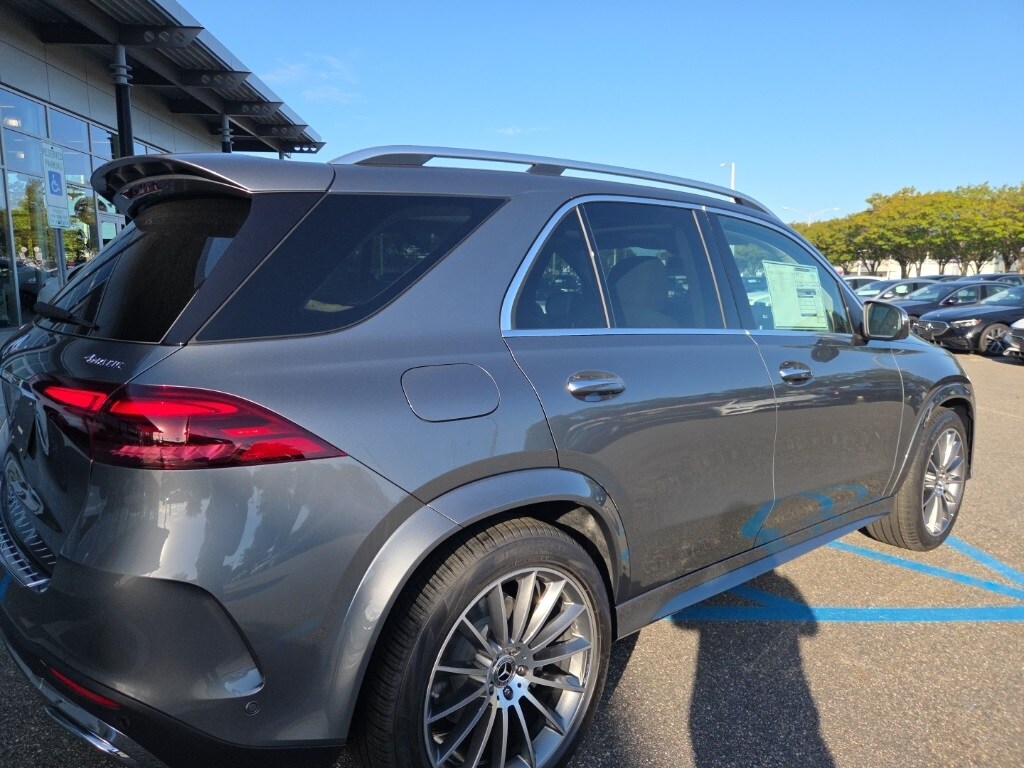 2026 Mercedes Benz GLE 450 4MATIC photo 3