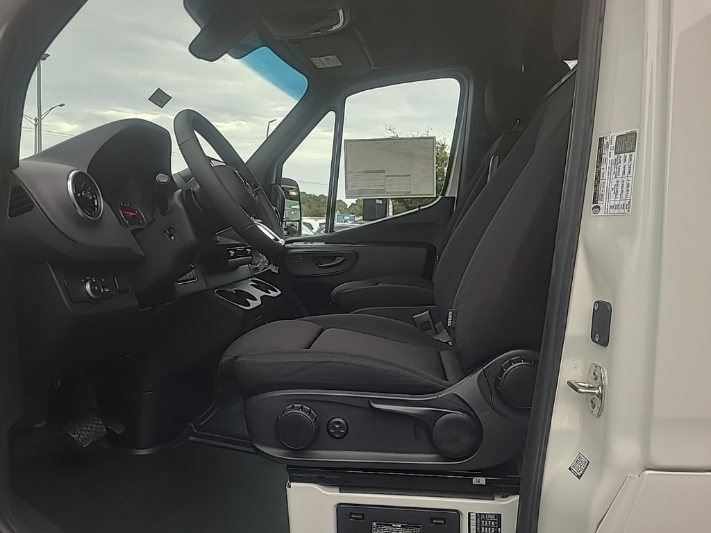 2025 Mercedes-Benz Sprinter Cargo Van Base - Photo 18