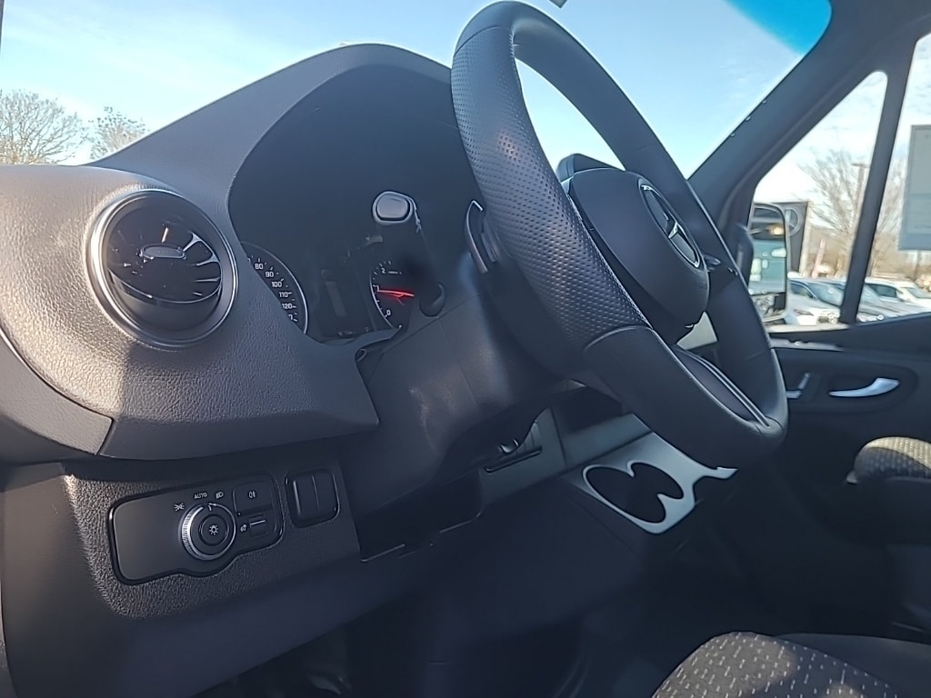 2025 Mercedes-Benz Sprinter Cargo Van Base - Photo 11