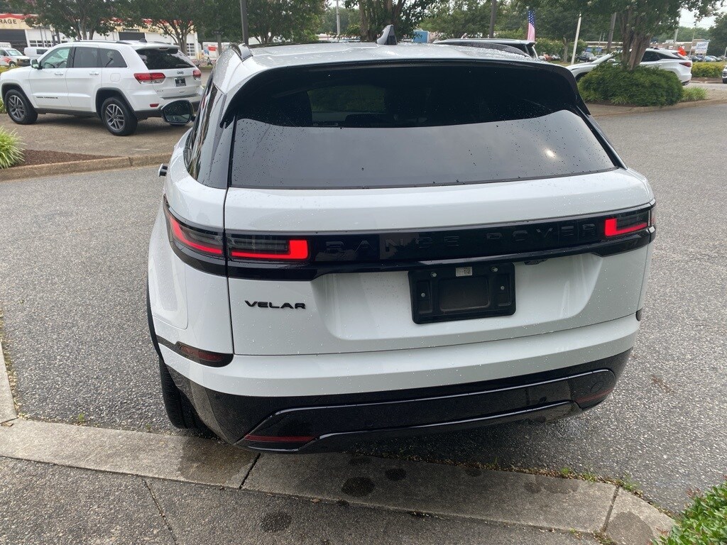 2025 Land Rover Range Rover Velar SE photo 4