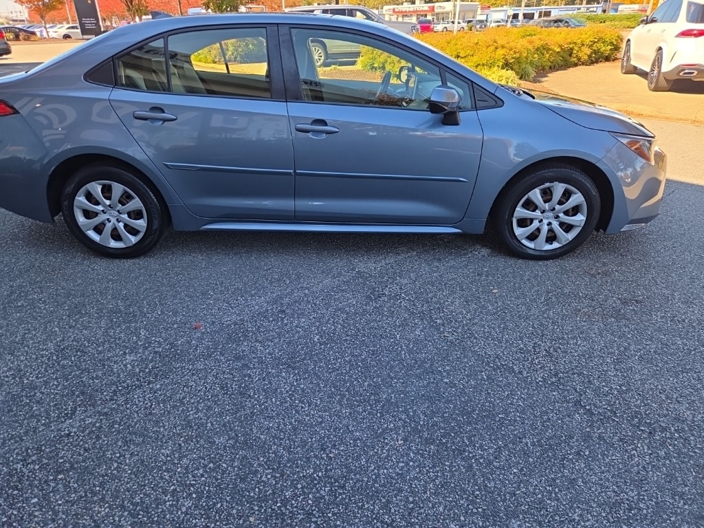 Used 2021 Toyota Corolla LE Sedan