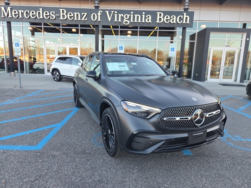 2026 Mercedes-Benz GLC Base's photo