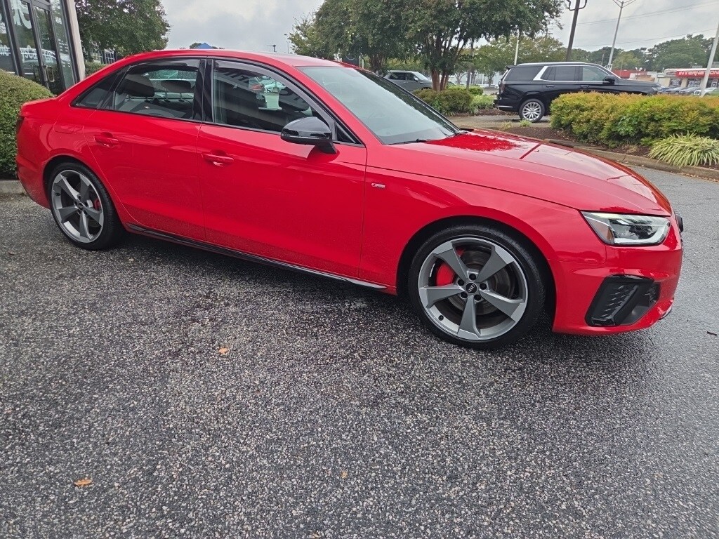 2022 Audi A4 45 S line Premium Plus photo 2