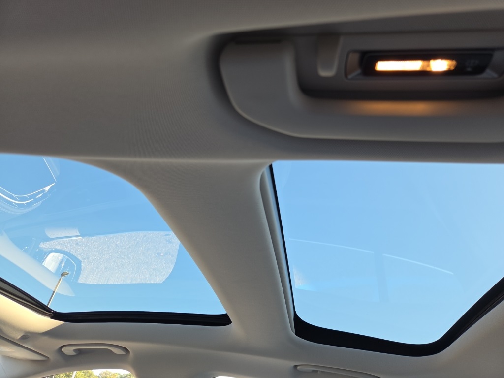 2026 Mercedes-Benz E-Class E350 - Photo 22