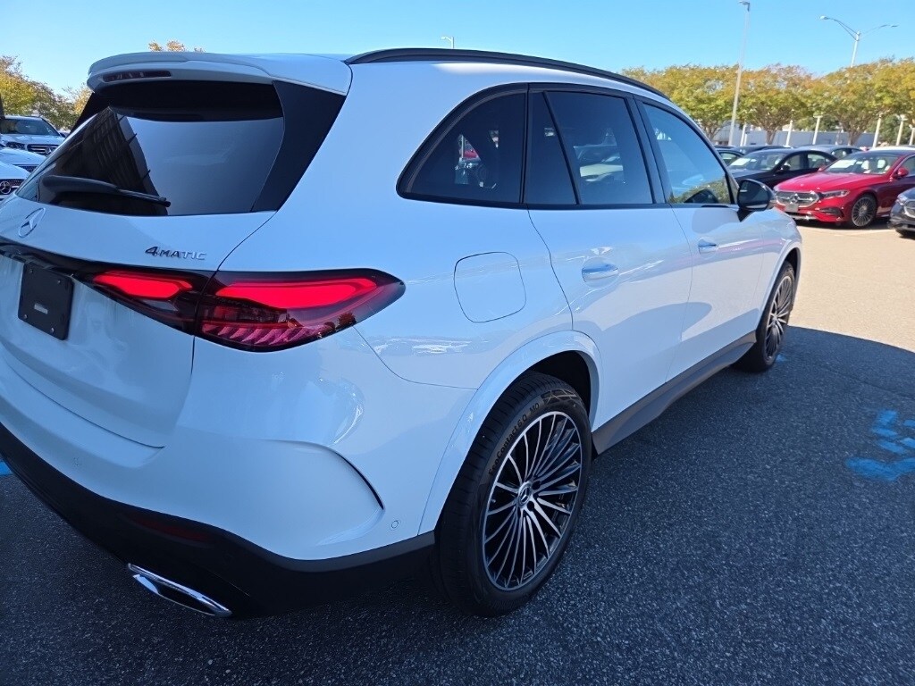 2026 Mercedes Benz GLC 300 4MATIC photo 2