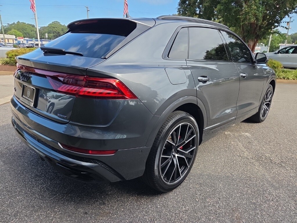 2022 Audi Q8 55 Premium Plus photo 3