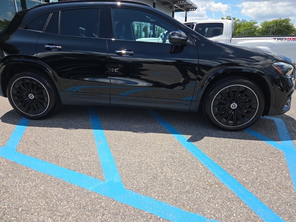 2025 Mercedes Benz GLA 250 photo 2