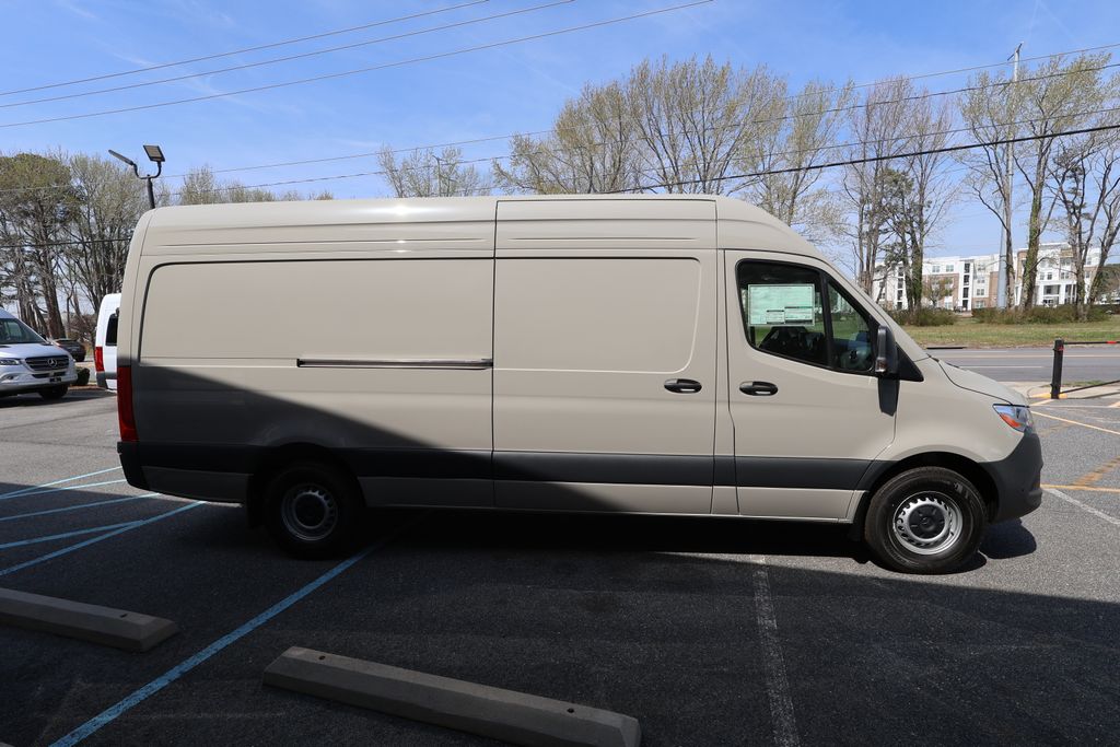 2026 Mercedes-Benz Sprinter 2500 170 WB HO High Roof AWD's photo