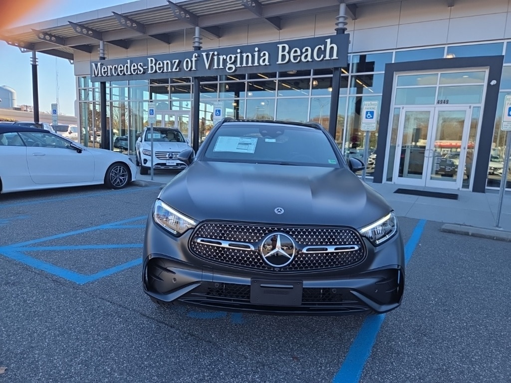 2026 Mercedes-Benz GLC Base's photo